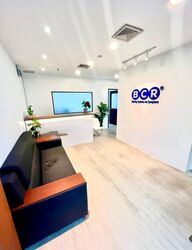 North Bridge Centre (D7), Office #504944951